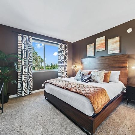 Beverly Hills 2 Bed 2 Bath Penthouse With Den And Parking 414 洛杉矶 外观 照片